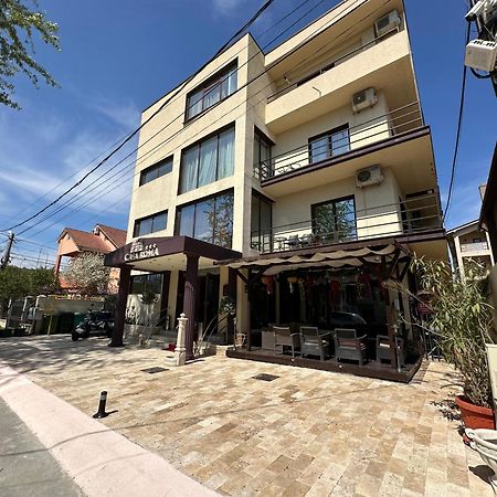 Отель Casa Roma Нэводари Экстерьер фото