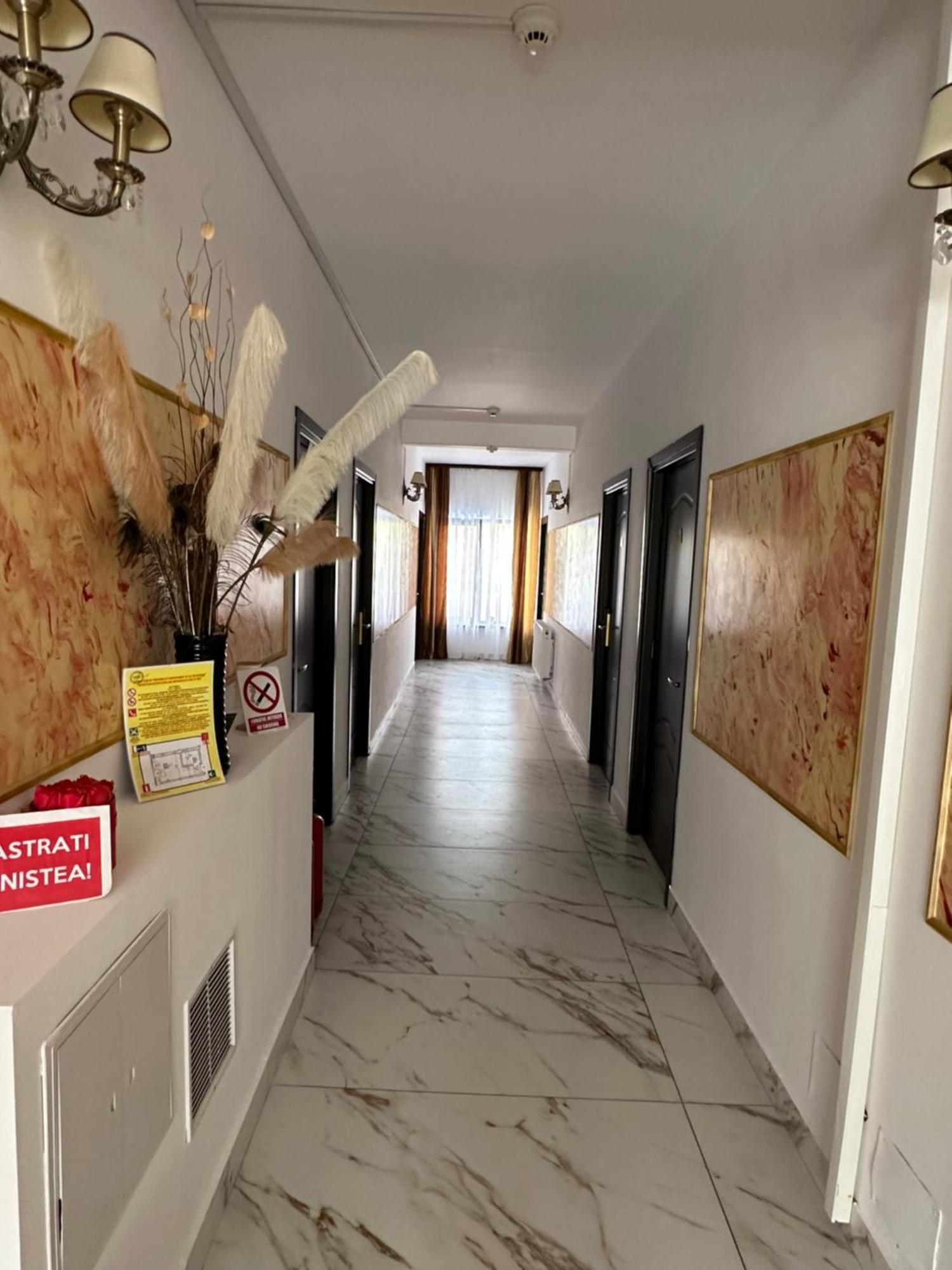 Отель Casa Roma Нэводари Экстерьер фото